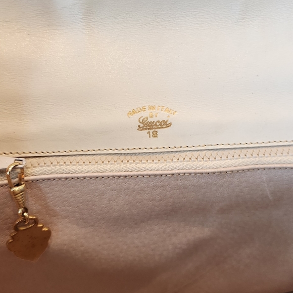 GUCCI Vintage Cream Leather Shoulder Bag - Picture 13 of 15